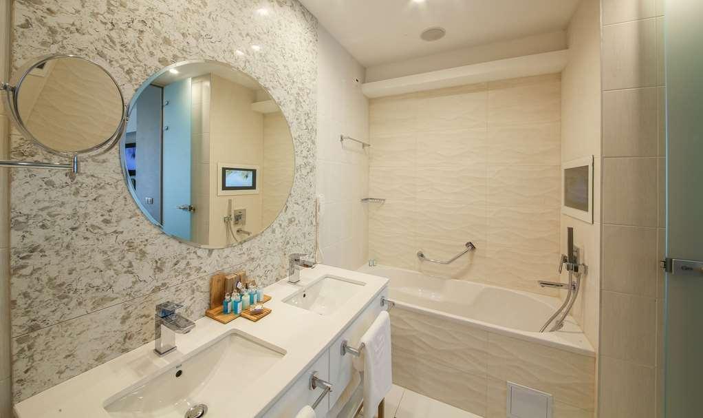 Maritim Hotel Paradise Blue Albena Room photo
